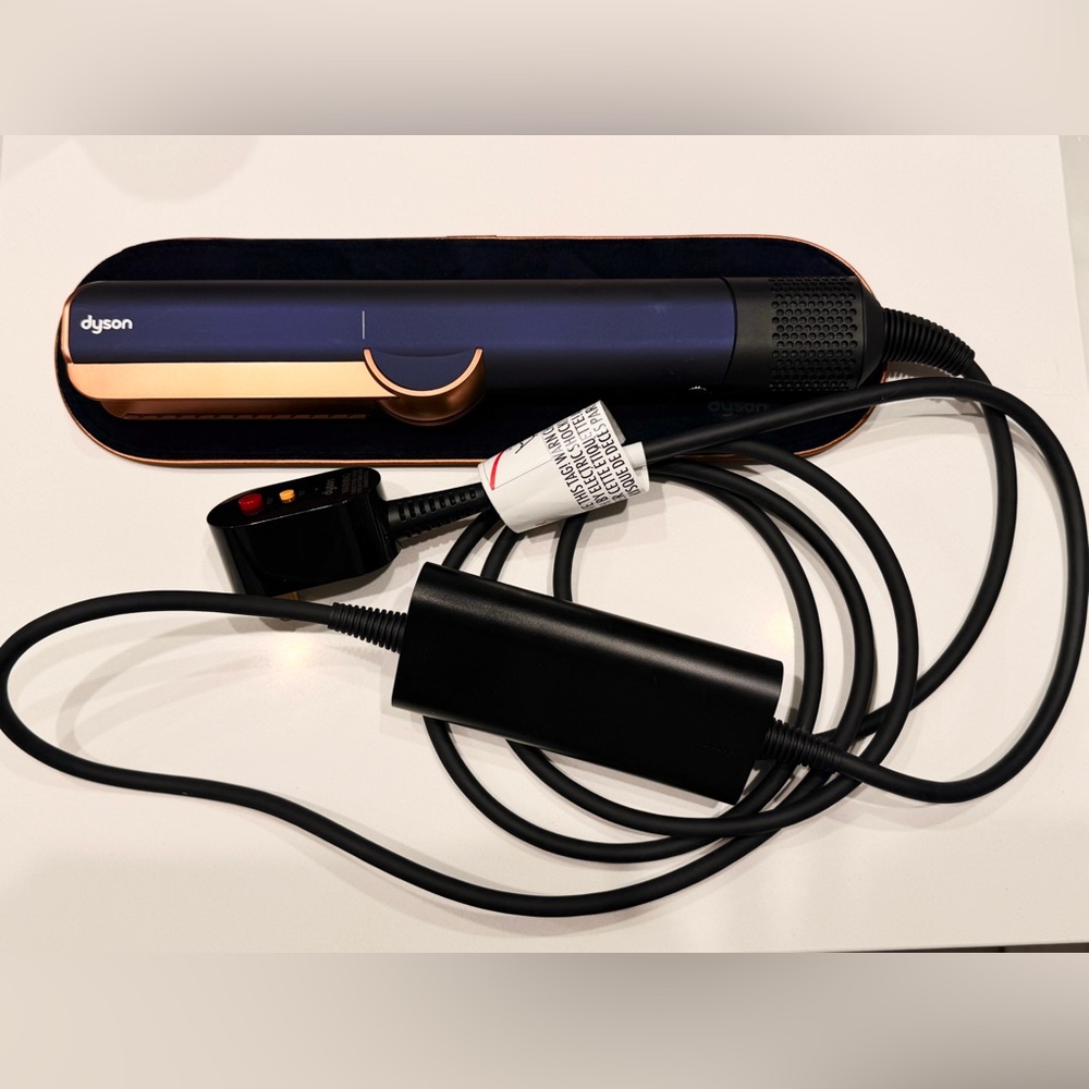 Dyson Airstrait Hair Tool in Blue and Copper